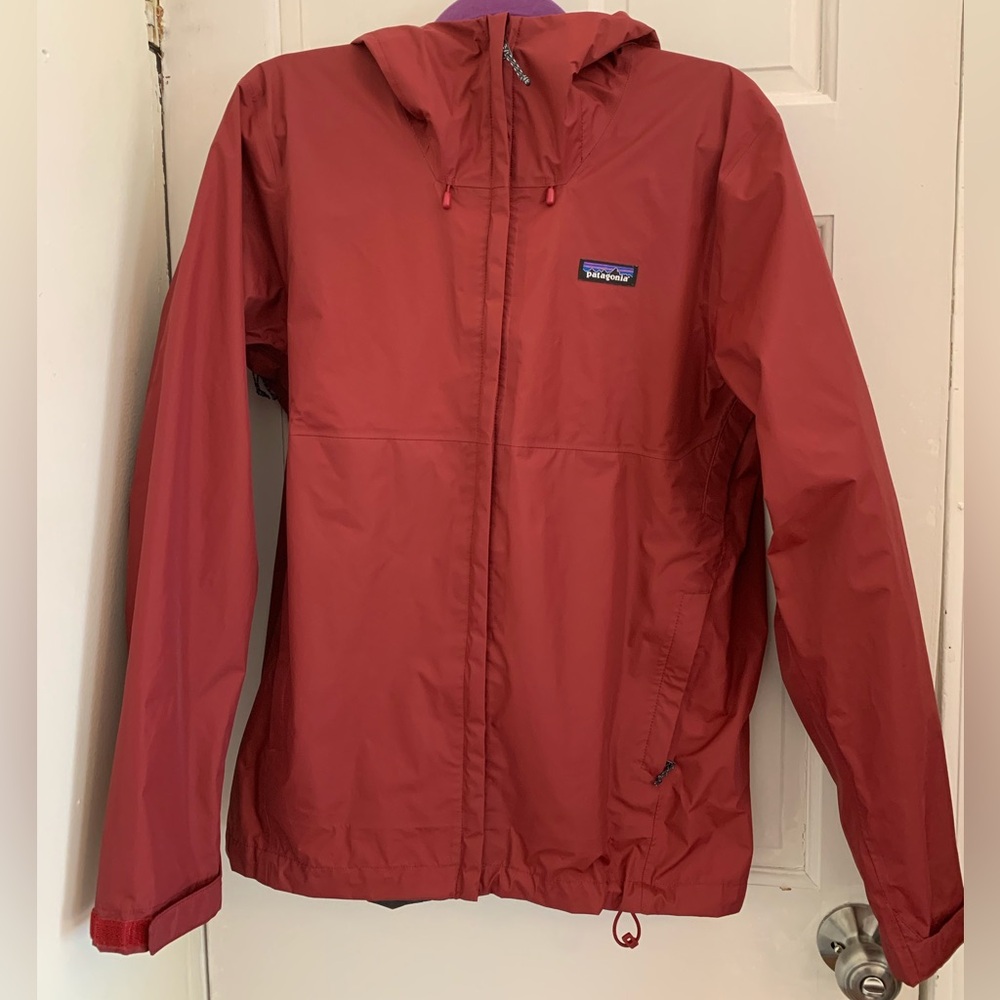 SOLD DO NOT BUY Men's Torrentshell 3L Rain Jacket Red size Medium